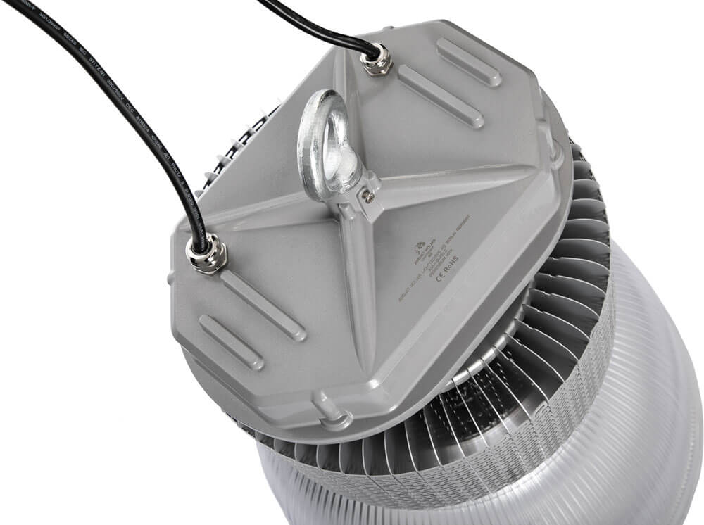Design LED Hallenstrahler AML-HB mit PVC-Schirm Gravur