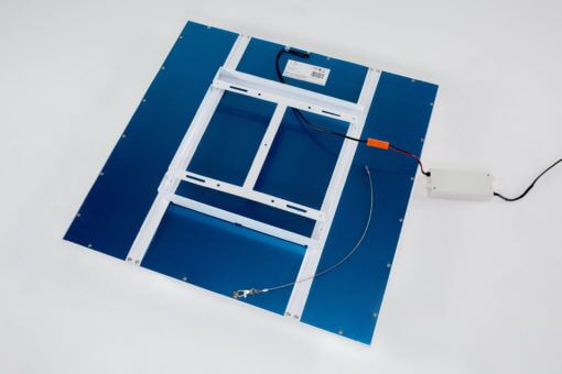 Rückseite Profi LED Panel mit externem Mean Well Treiber und Zugentlastung für sichere Montage