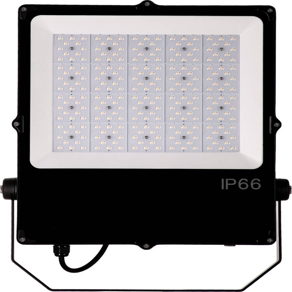 Frontansicht eines AML® LED Flutlichtstrahlers der FLP2-Reihe mit geschlossenem Gehäuse und hoher Schutzart für den Außeneinsatz
