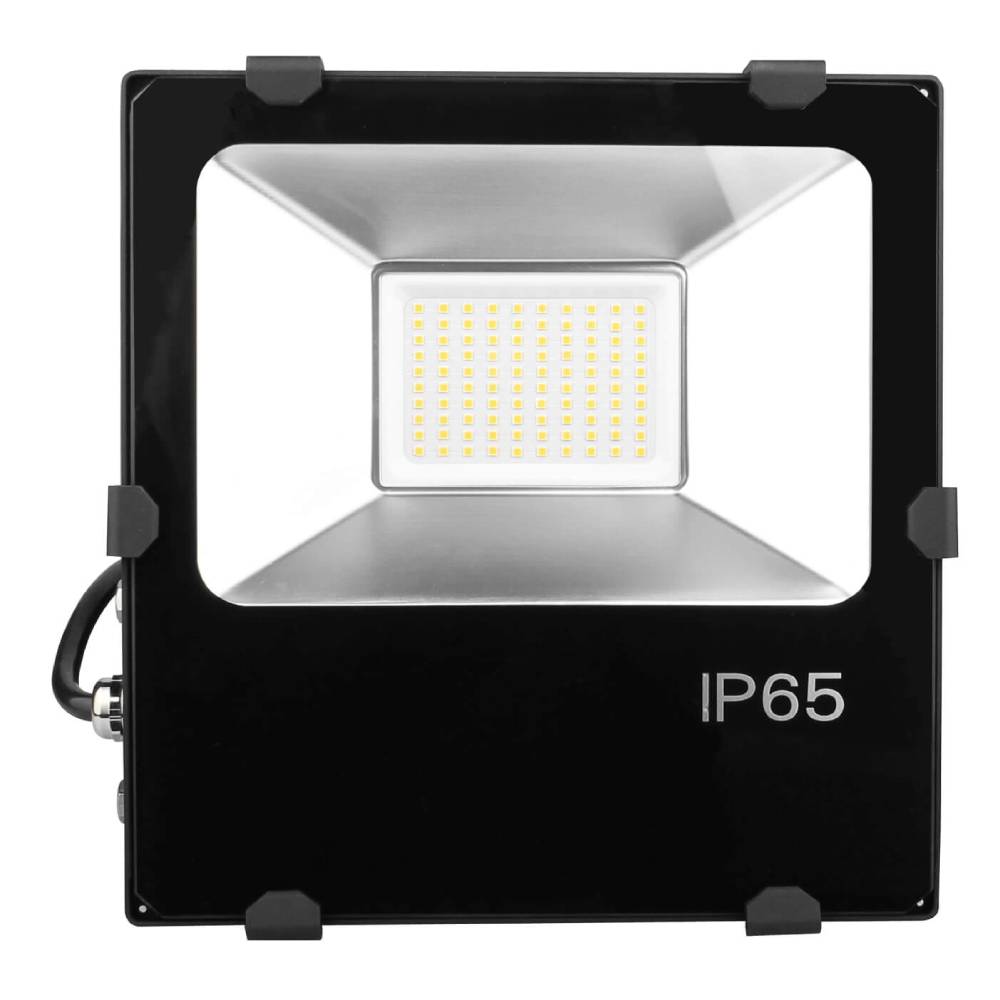 Frontansicht eines AML® Profi LED Flutlichtstrahlers der FLP-Reihe für Außenbeleuchtung in Gewerbe und Industrie, robustes IP65 Gehäuse.