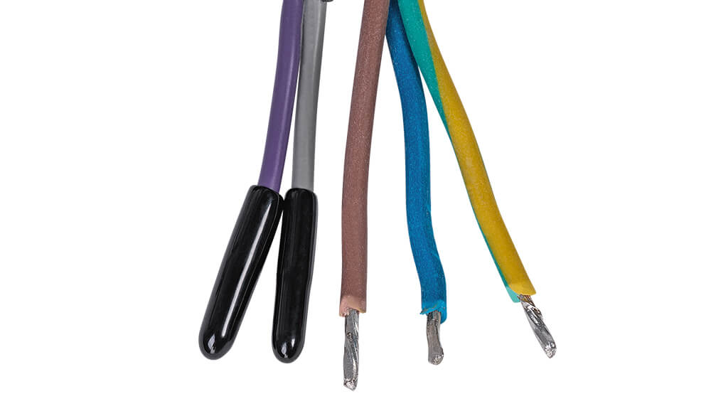 LED Hallenstrahler AML® GE2-100 D - dimmbar, 13.750lm, 100W, 4.000K, IP65, 5 Jahre Garantie 4 Detaillierte Ansicht der Phasen und Kabel des LED Hallenstrahlers AML-GE2